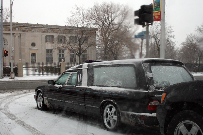Illustration for article titled Go Out In Style With The Jaguar XJ8 Hearse